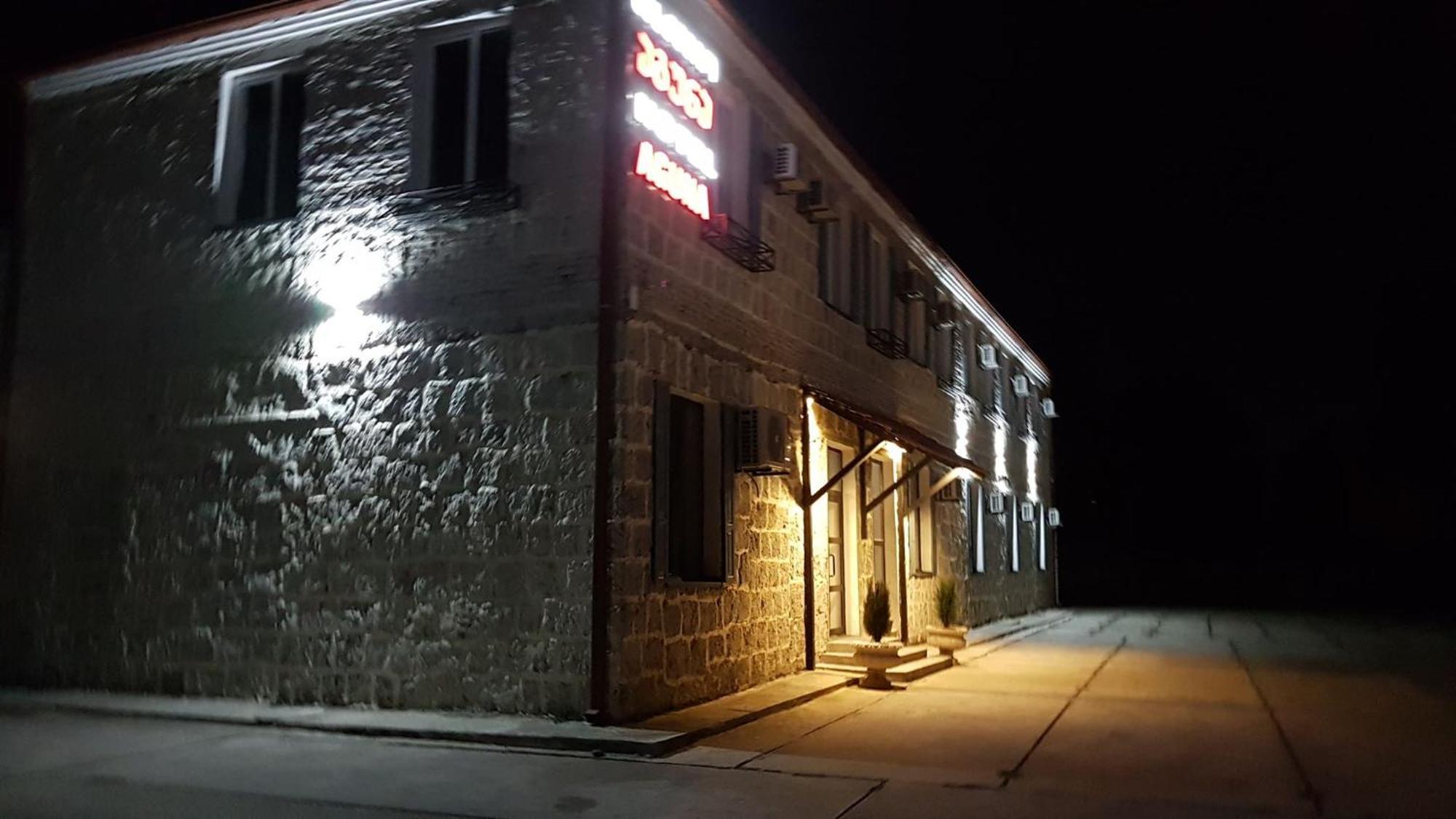 Hotel Aguna Kʼutʼaisi Exterior foto